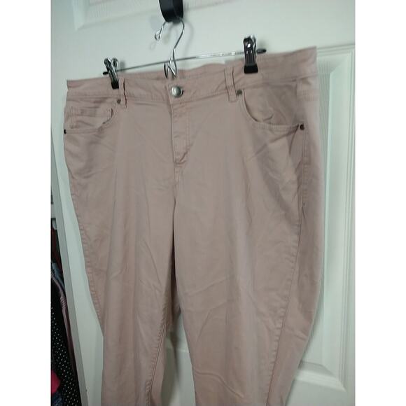 Lane Bryant Woman 20 Jeans Mid Rise Super Stretch Skinny Straight - Picture 2 of 11